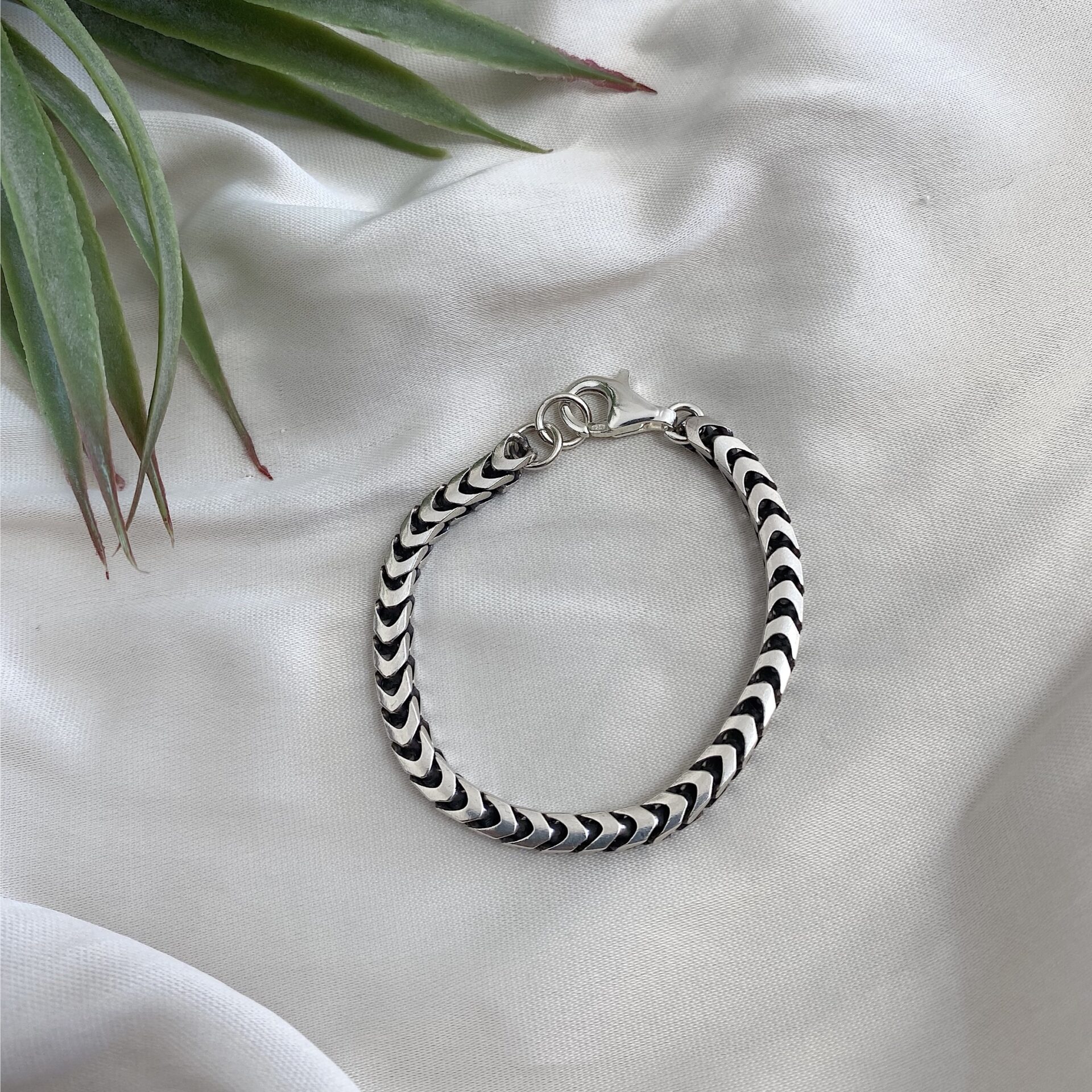 צמיד צמה עבה