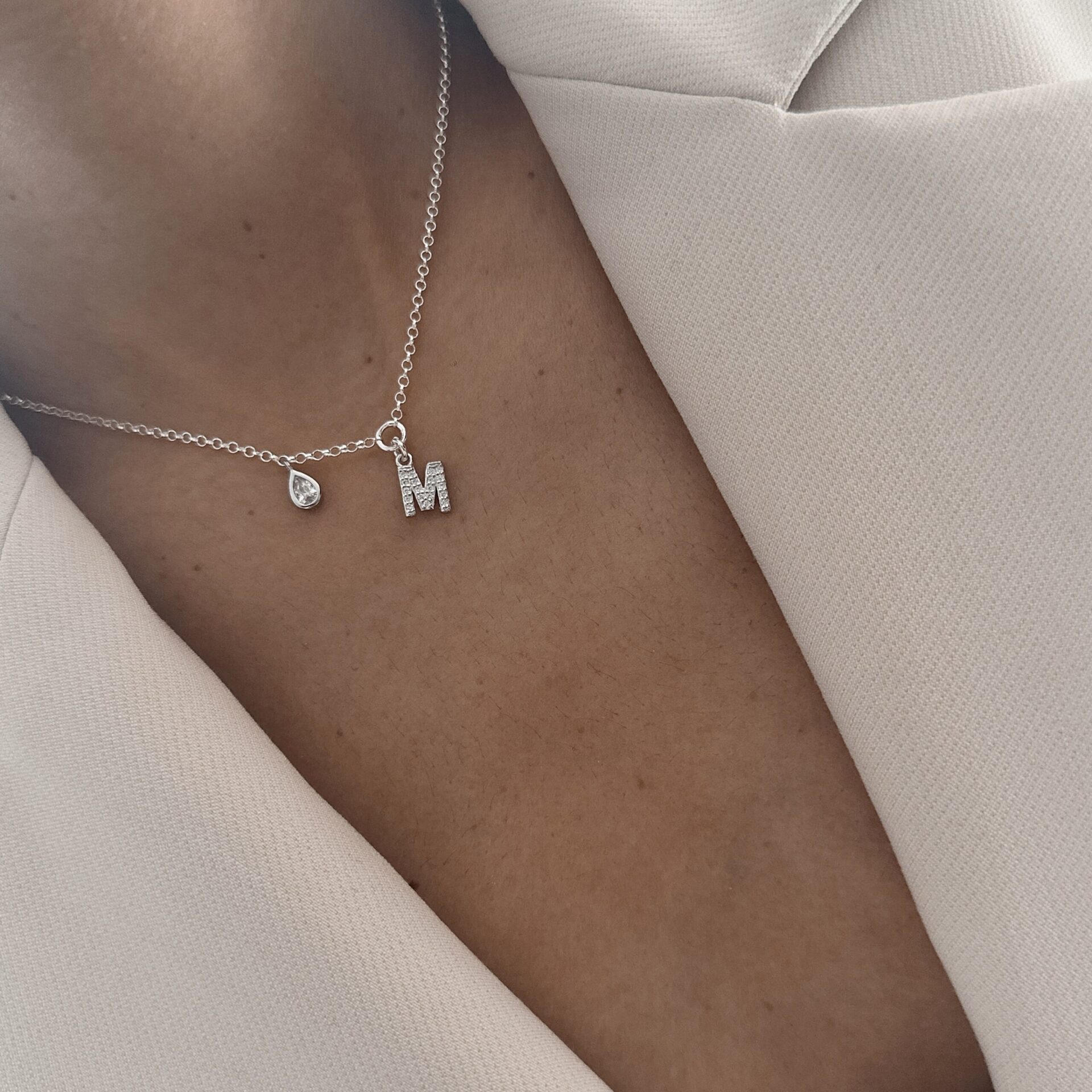 שרשרת רול אות