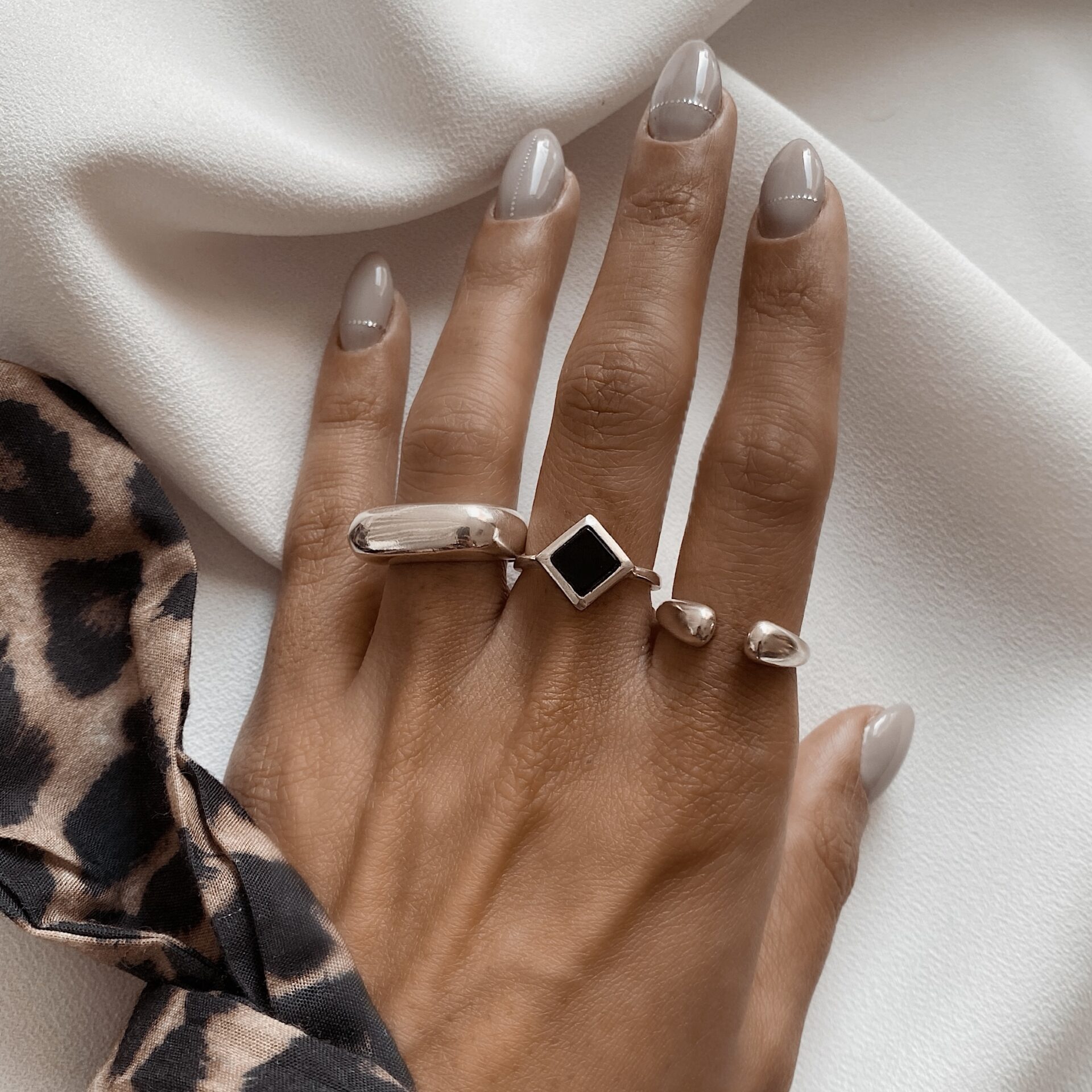 טבעת שחורה ריו