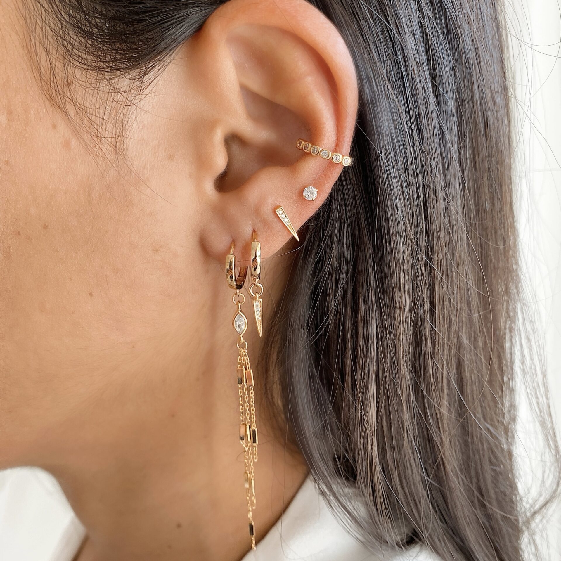 עגיל שפיץ צמוד