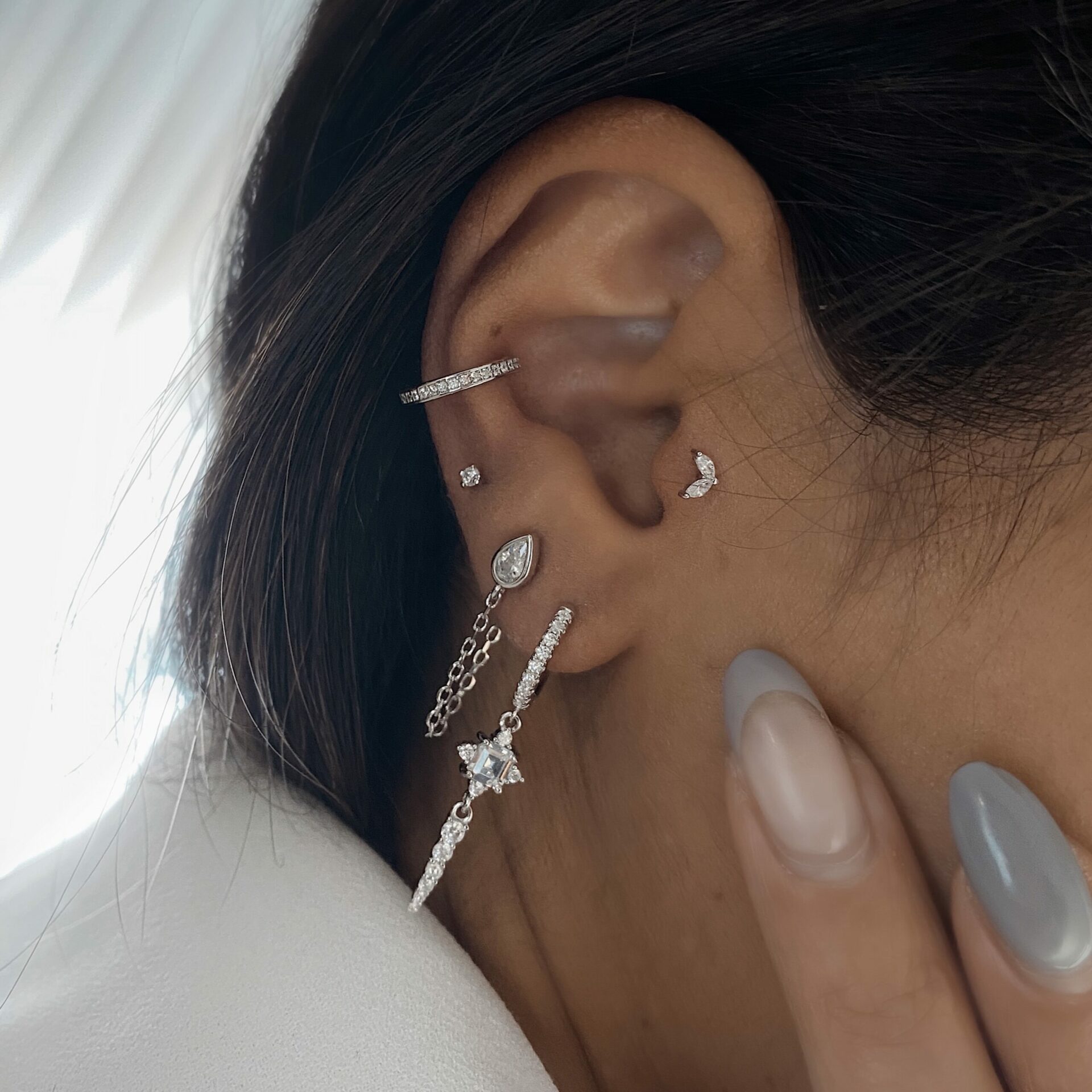 עגיל טיפה MORAN