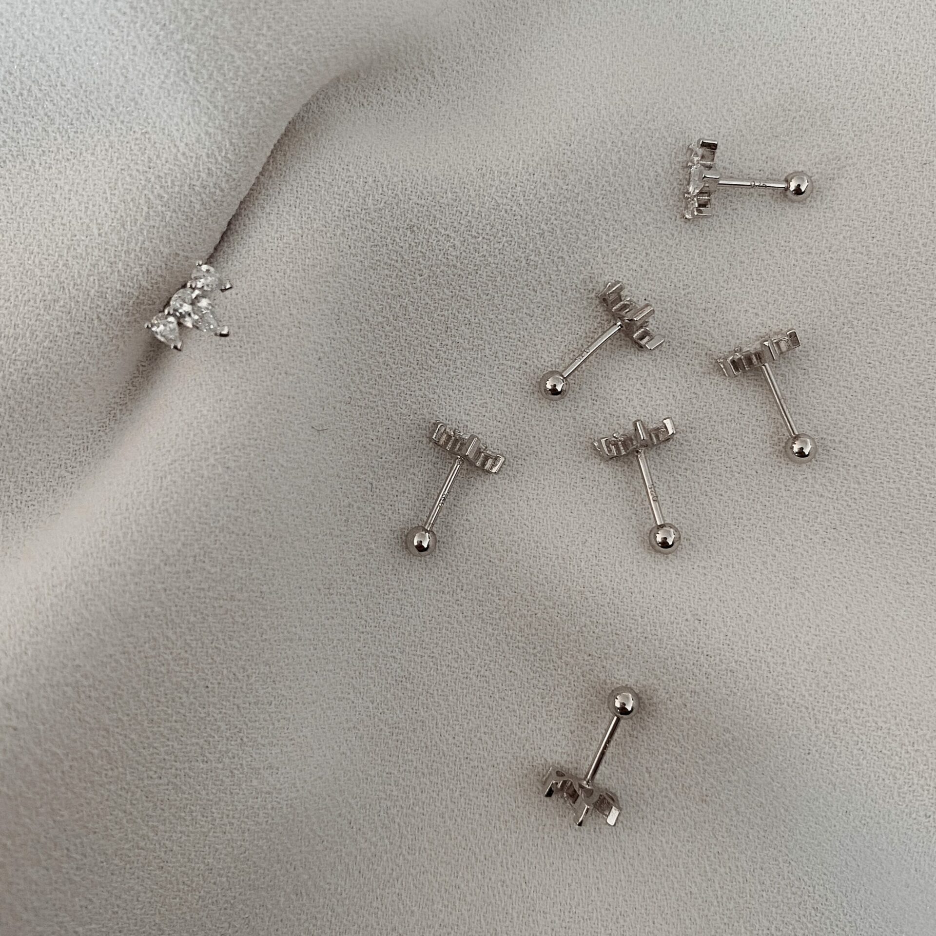 עגיל הברגה נרקיס