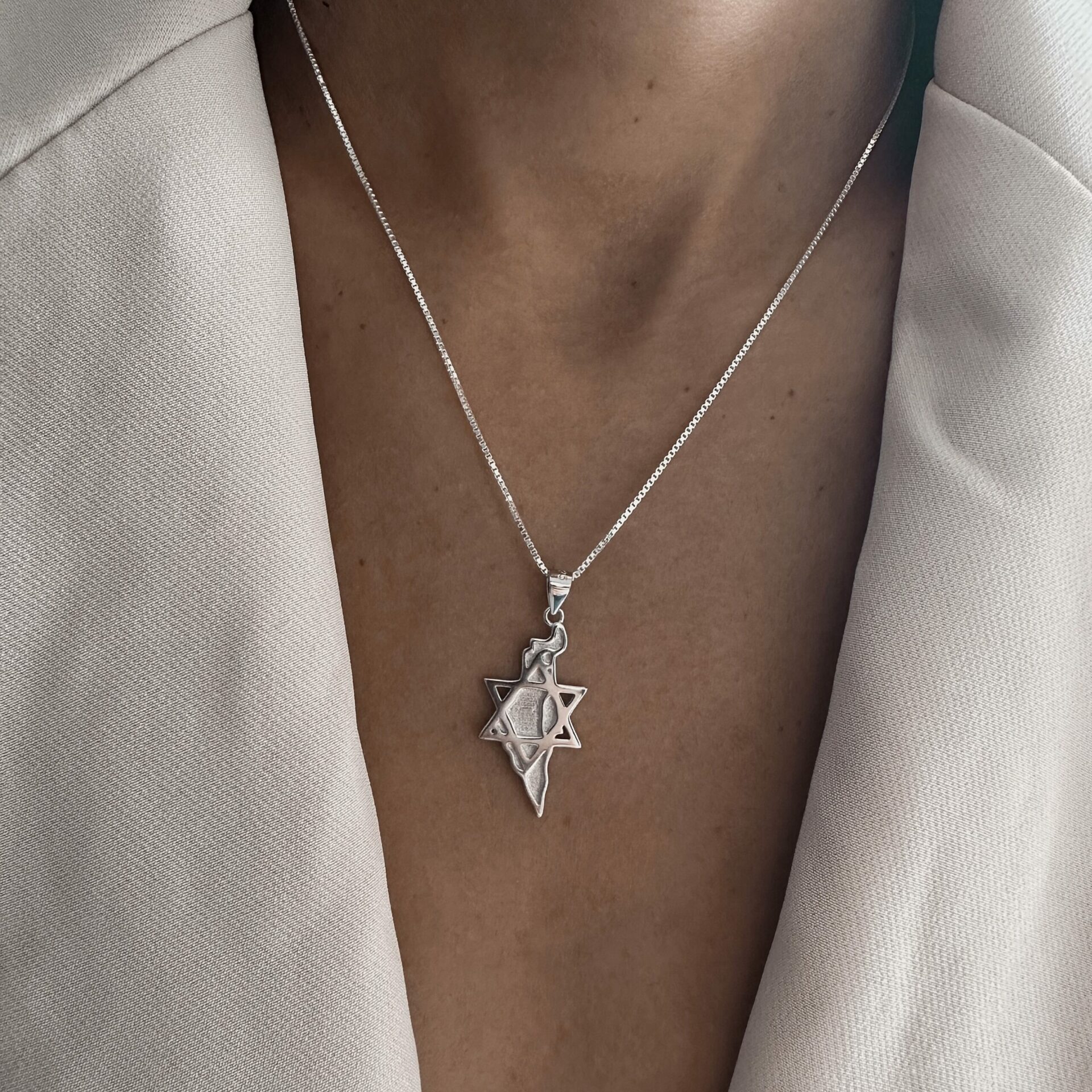 שרשרת מגן דוד אשר