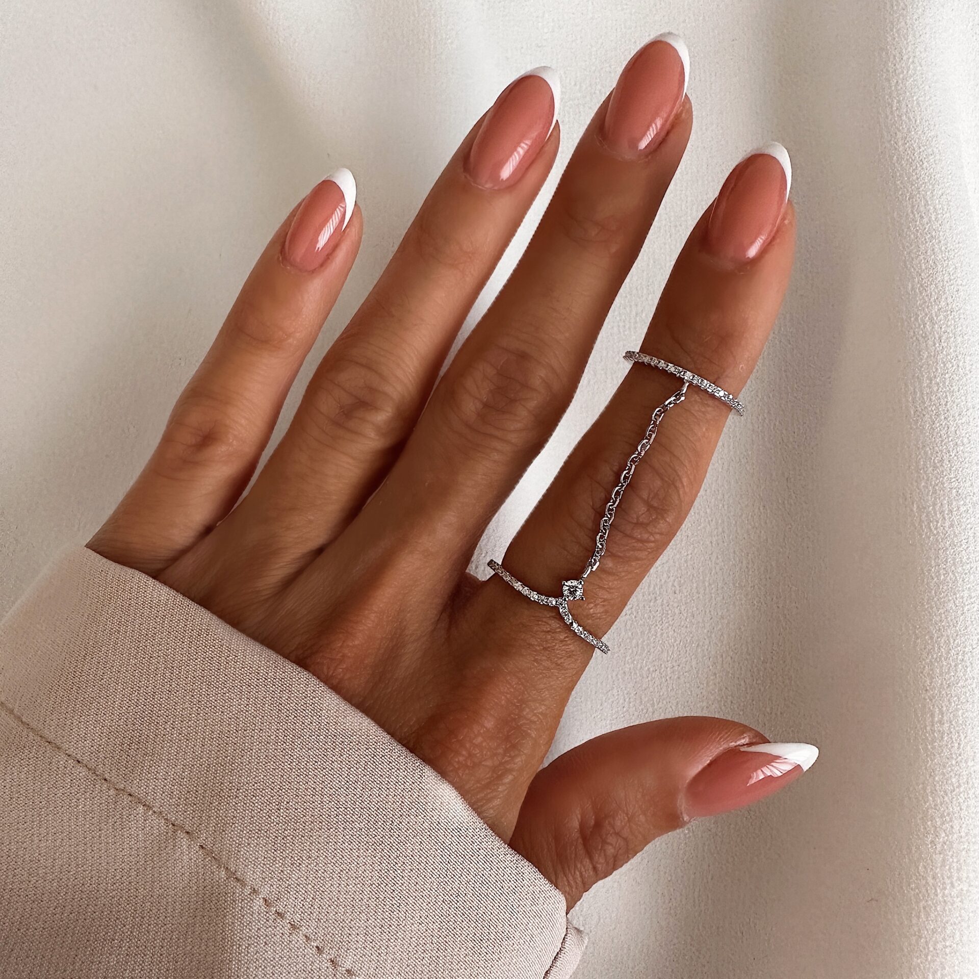 טבעת כפולה כסף אמיתי 925 טבעת יוניטי שתי טבעות מחוברות בשרשרת עדינה כסף אמיתי 925