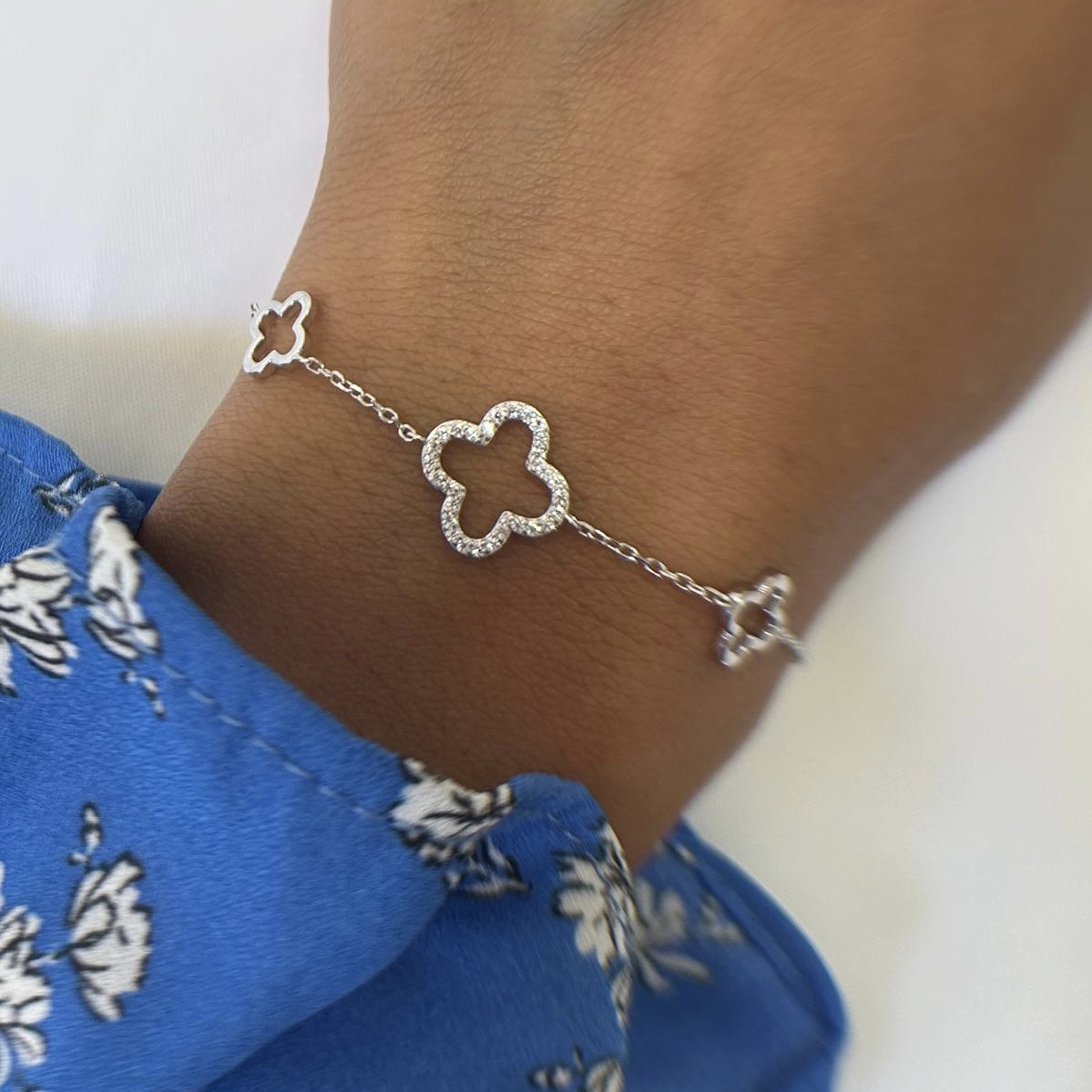 צמיד תלתן חלול