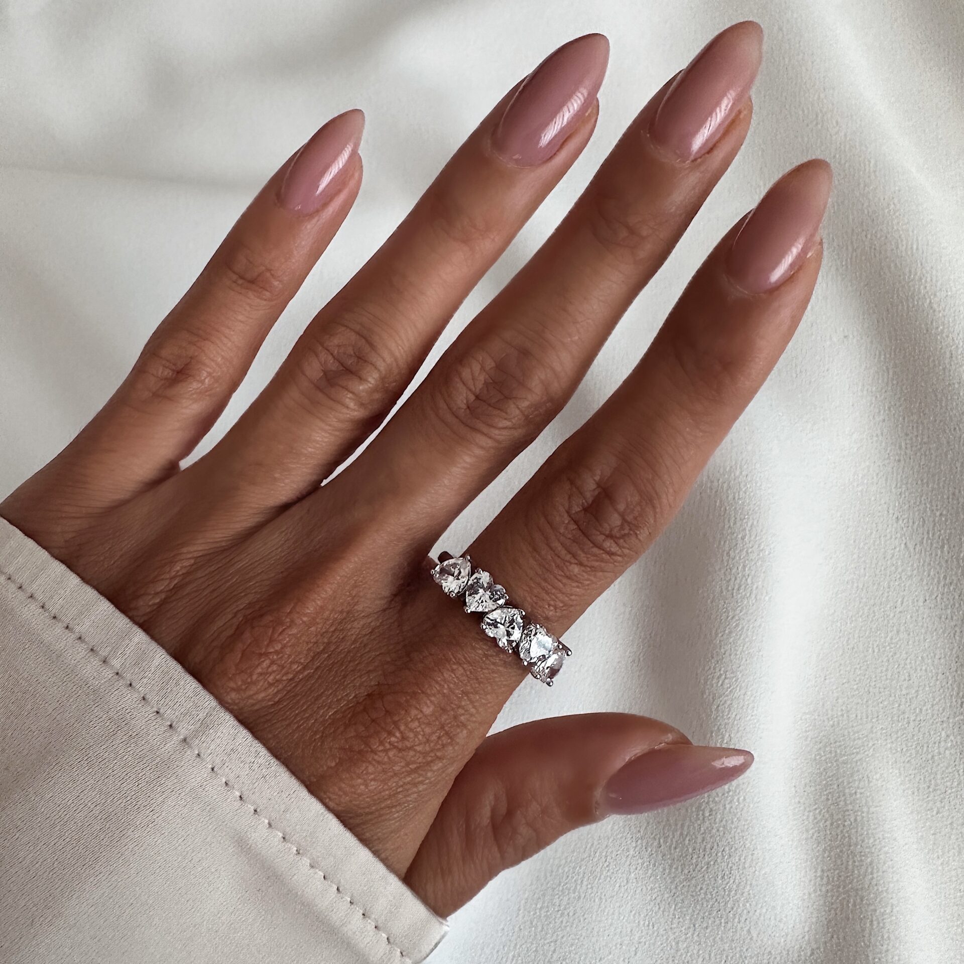 טבעת לבבות אמור