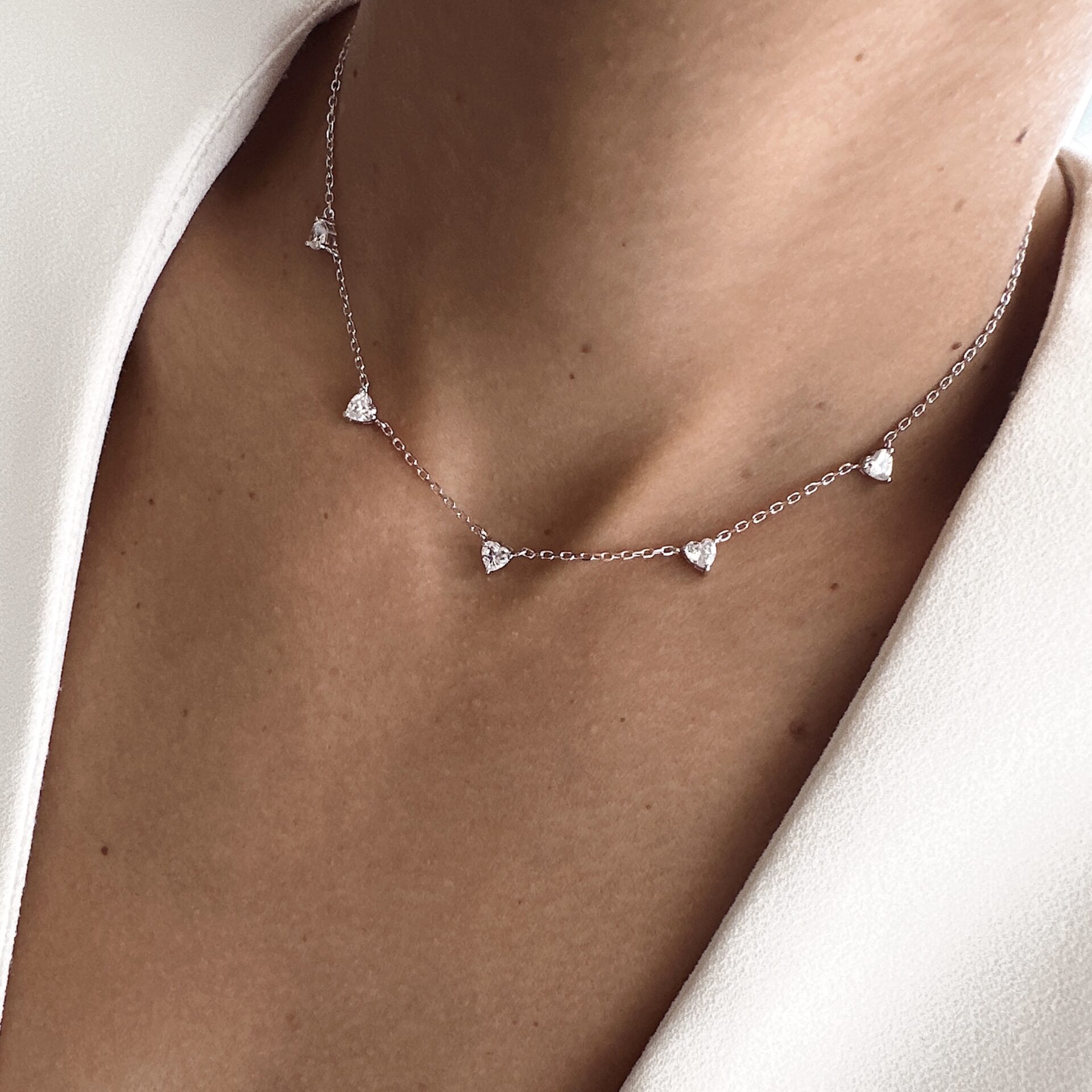 שרשרת כסף אמיתי 925 עם תליוני לב עדינים משובצים זרקונים נוצצים