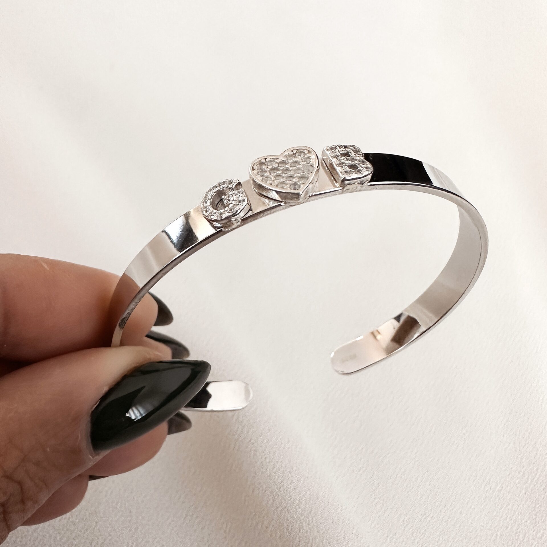 צמיד קשיח לאב