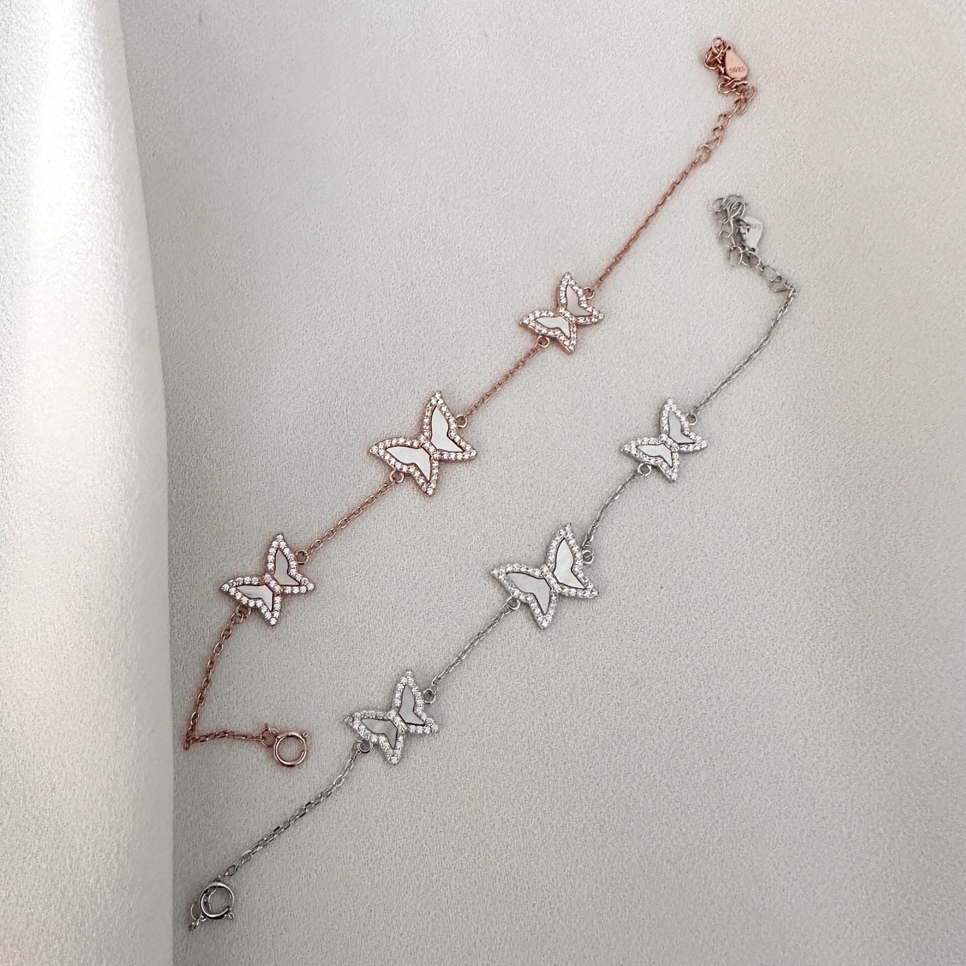 צמיד פרפרים