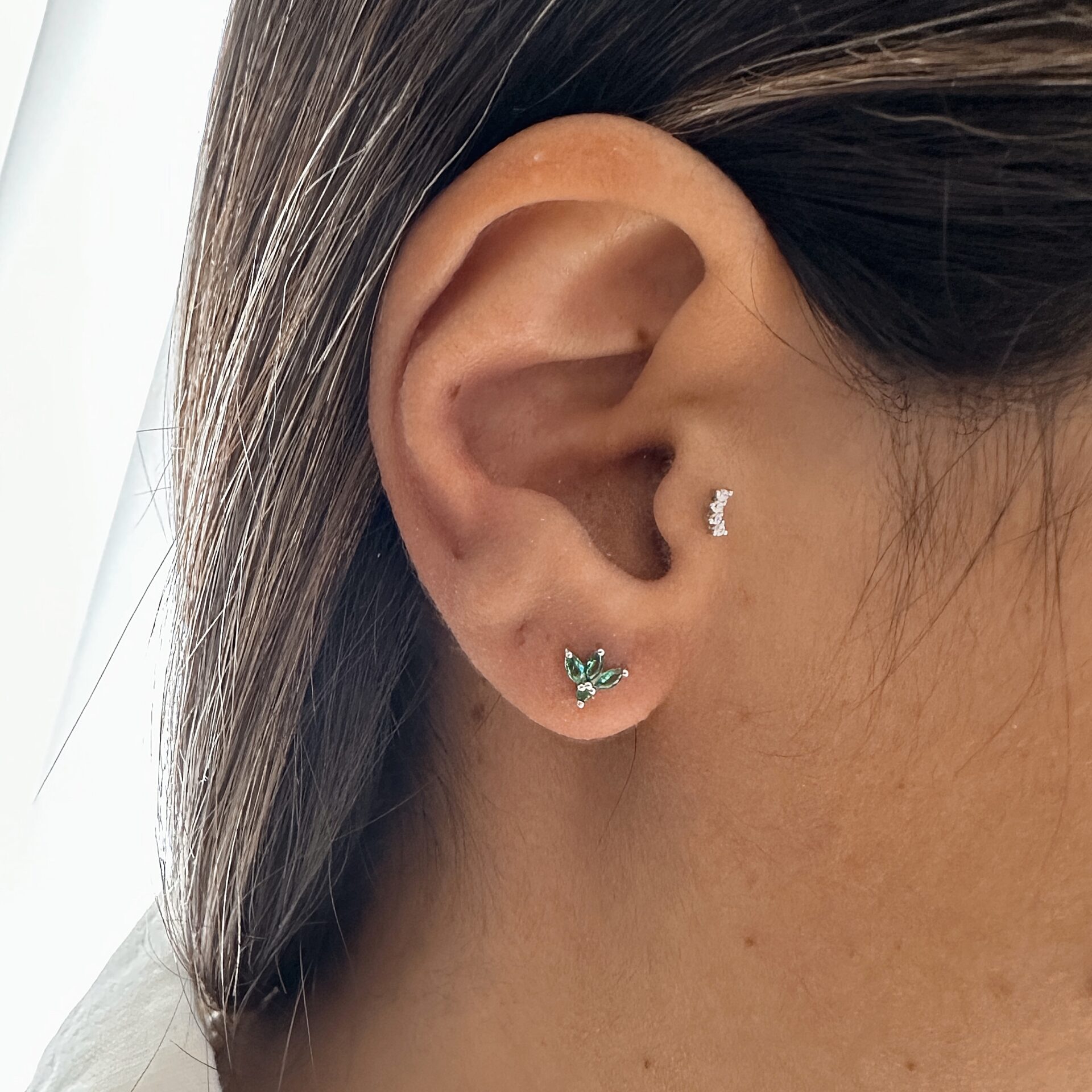 עגיל פרח יאנג