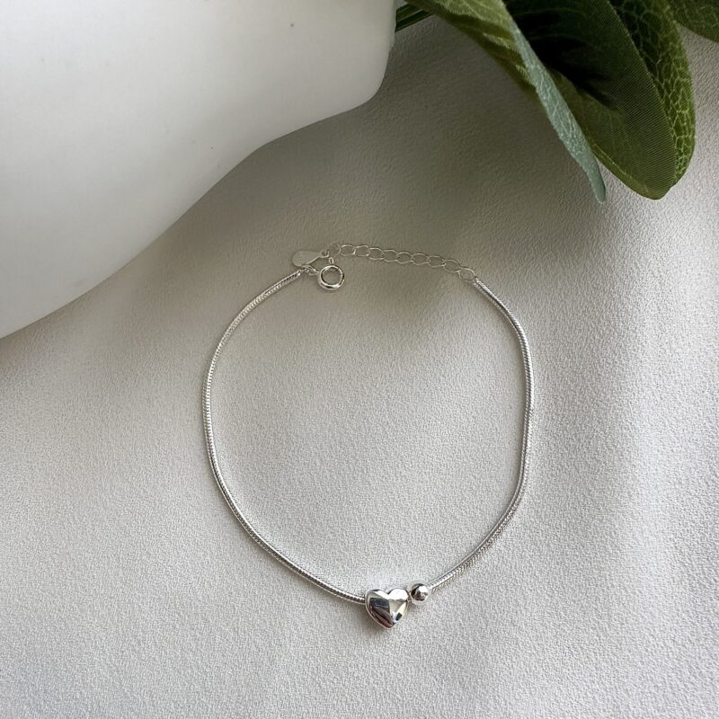 צמיד לב כסף אמיתי 925 סטרלינג בעיצוב עדין לנשים