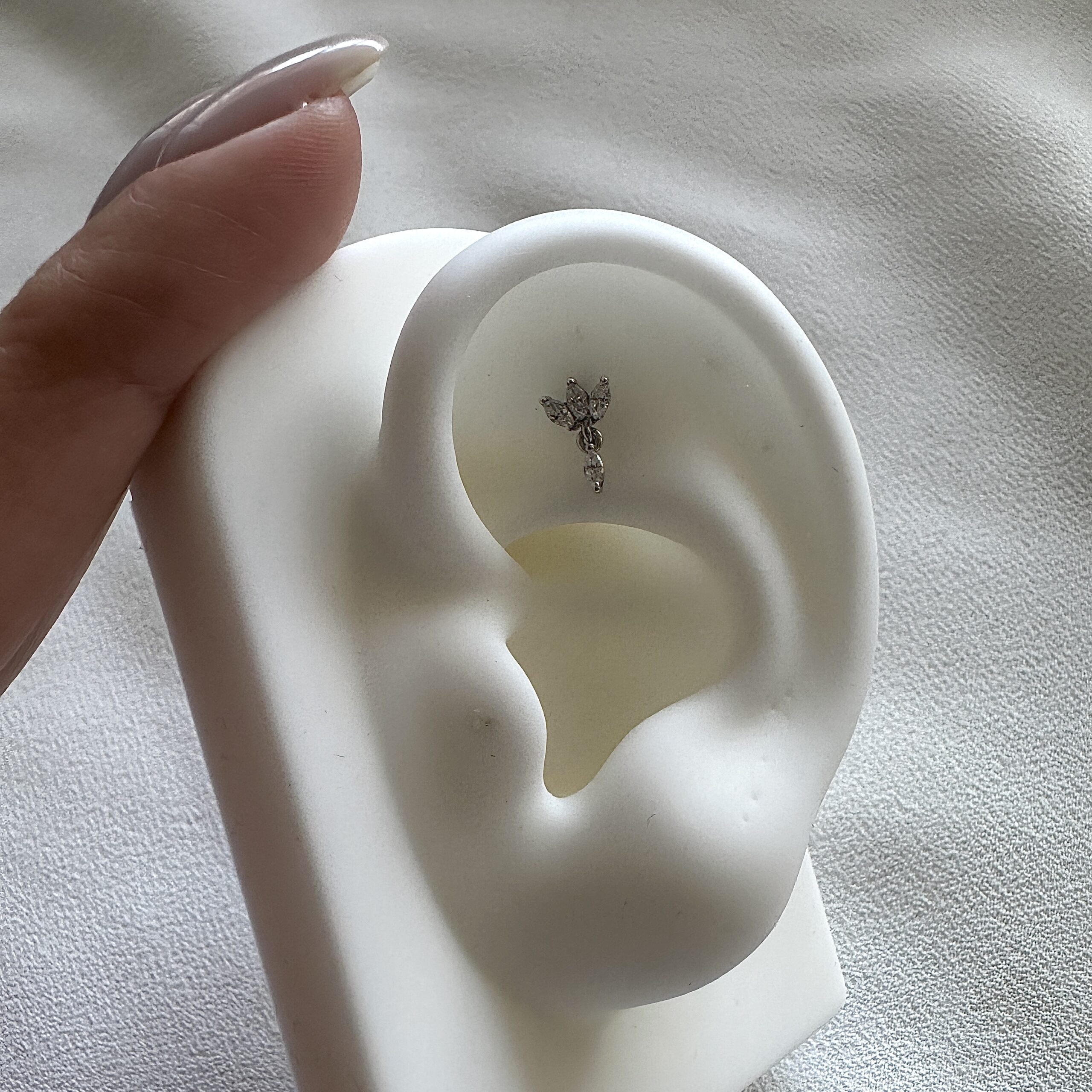 עגיל הברגה אוליס